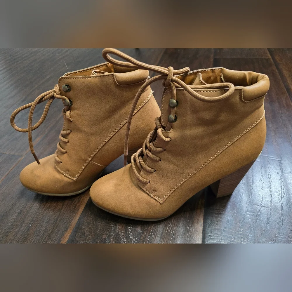 Andiamo Womens Ankle Books Lace Up Heel Tan Size 5.5 - Picture 10 of 10